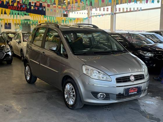 FIAT IDEA 1.6 MPI ESSENCE 16V FLEX 4P MANUAL FIAT IDEA 1.6 MPI ESSENCE 16V FLEX 4P MANUAL